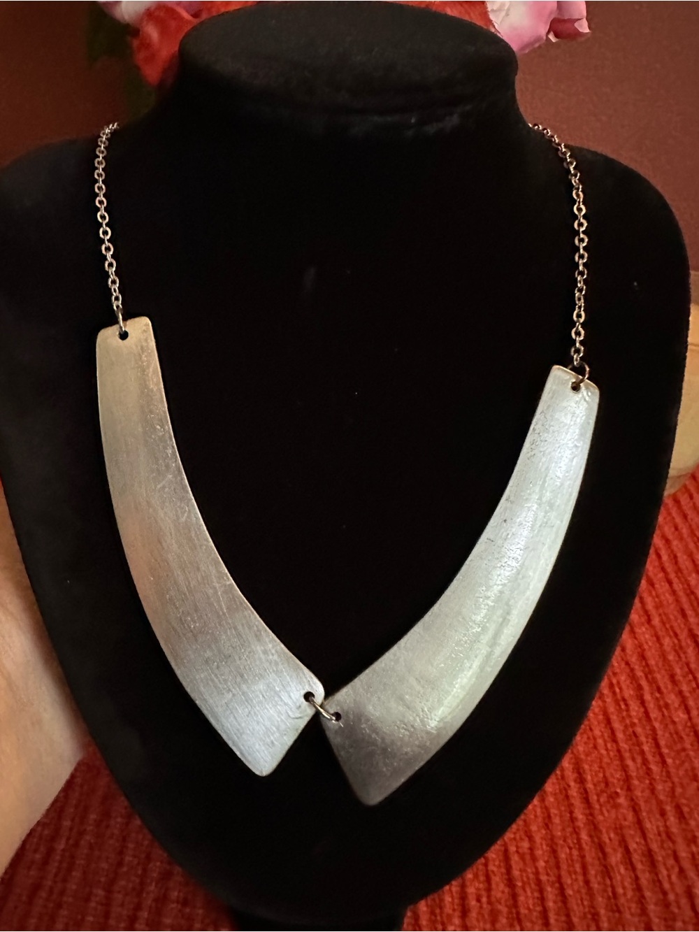 Vintage Silver V-Plate Statement Necklace - Women Jewelry